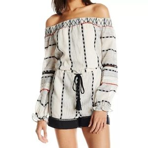 Adelyn Rae Women’s Beige Striped Romper NWT (2)